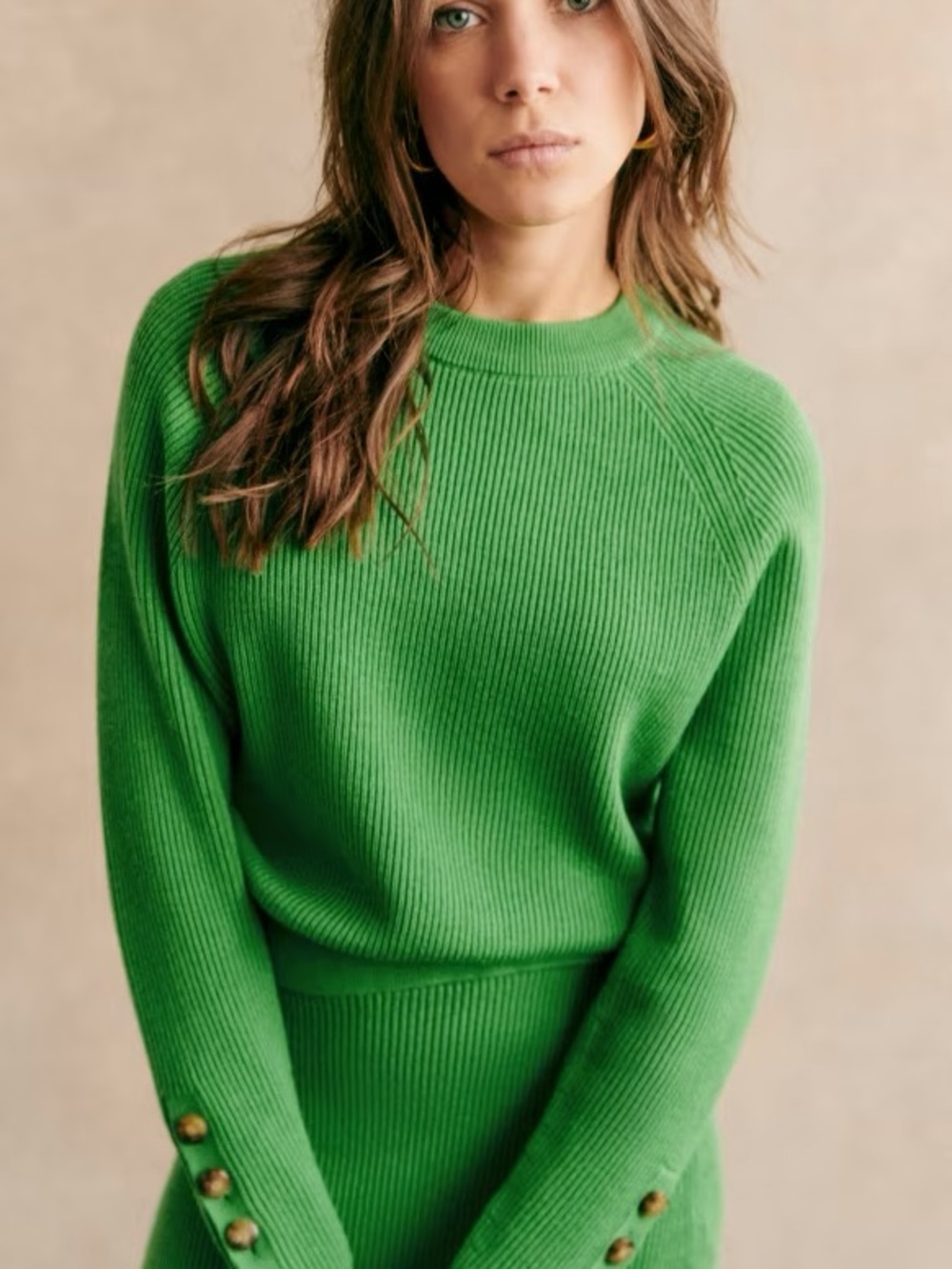 SEZANE Kelly Green Ribbed Crewneck Sweater with Tortoiseshell Effect Buttons